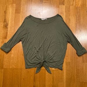 🌼3/$10 Old Navy Tie-Front Dolman Shirt